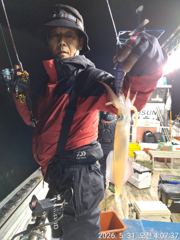 5월31일입항 한치이카 조황소식 입니다  사진