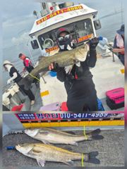 오이도 킹스타호8월 26일14분 모시고 농어 외수질 다녀왔습니다 사진