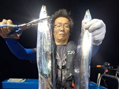 [진해] 준내만칼치 씨알급 은빛잔치~쌍걸이로 줄줄이!!오늘예약가능
