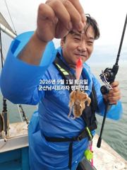 9/1일, 방가운 군산쭈꾸미 1호~~~나오고 있어요~~실시간~ 군산 챔피언호 사진