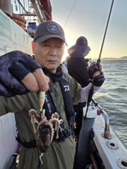9.6 넘버원2호(NO.2) 쭈꾸미 조황 입니다. 사진