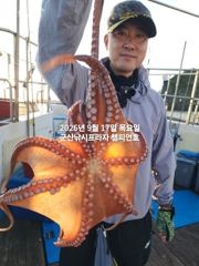 17일, 어제 대박에 이어, 덩치급 문어가 낚이기 시작합니다~실시간~내일도 갑니다~군산 챔피언호