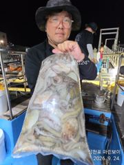 [사천] 삼천포 마린보이 9. 26. 토요일 마릿수 풍성한 야간문어 출항…