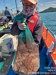 문어로 냉동고 채우세요 키로오바가 넉 넉히 나오네요