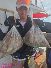 녹동몬스터호 10.9일 문어 대박 조황. 씨알도~ 마리수도~두마리 토끼^^