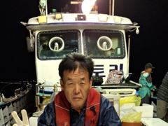 먼바다 왕갈치 얼음다녹이고 2쿨러 이빠이 만땅까지 멋진 대박조황입니다 감사합니다 사진